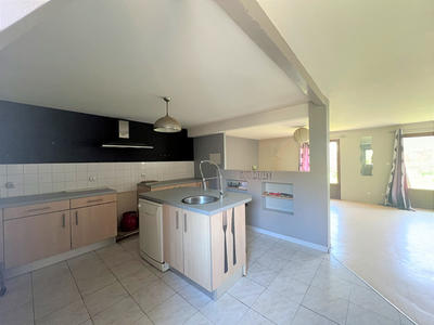 Maison - 88 m² - 4 pièces