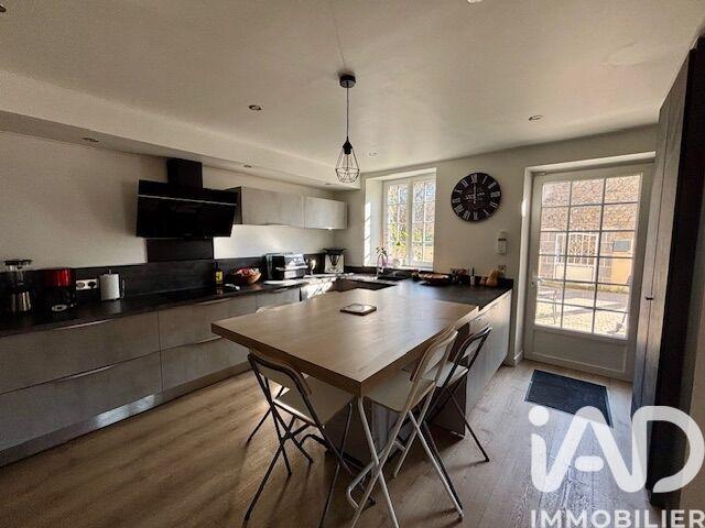 Maison - 147 m² - 5 pièces