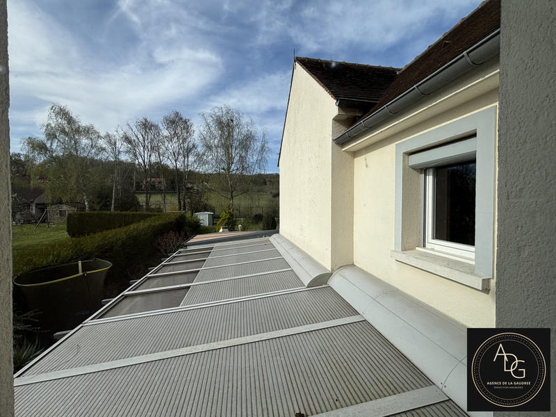 Maison - 210 m² - 6 pièces