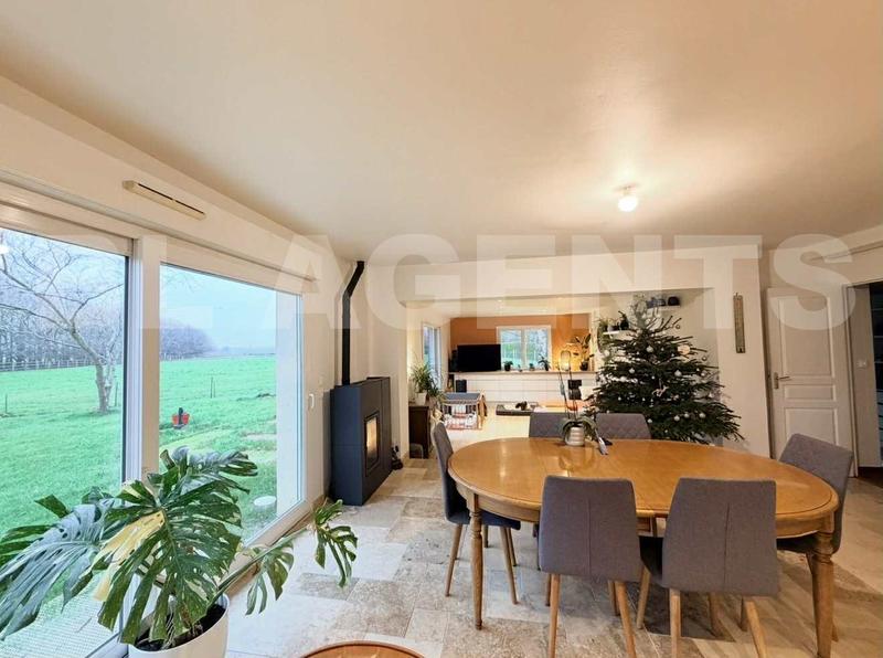 Maison - 145 m² - 6 pièces