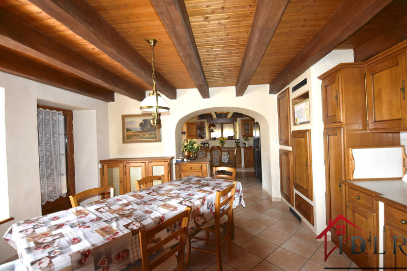 Maison de village - 171 m² - 6 pièces