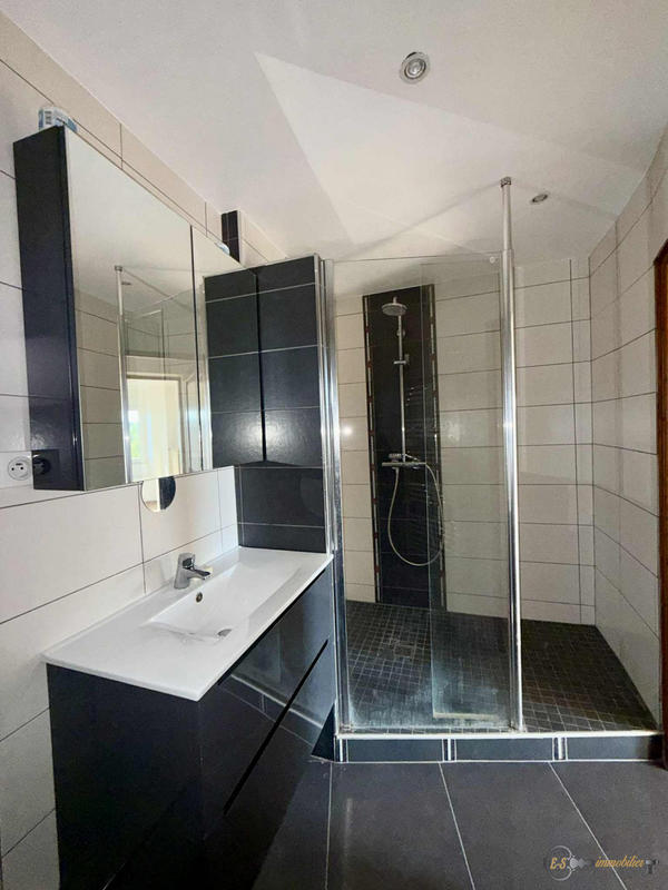 Appartement - 87 m² - 3 pièces