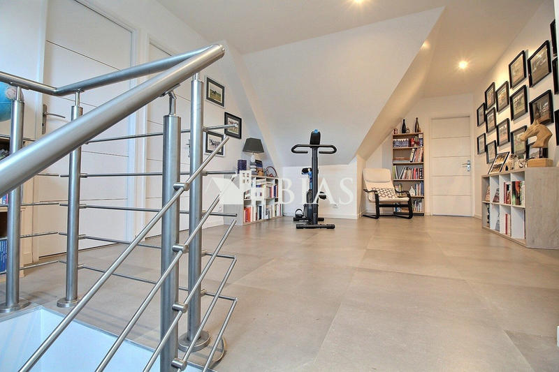 Maison contemporaine - 156 m² - 7 pièces