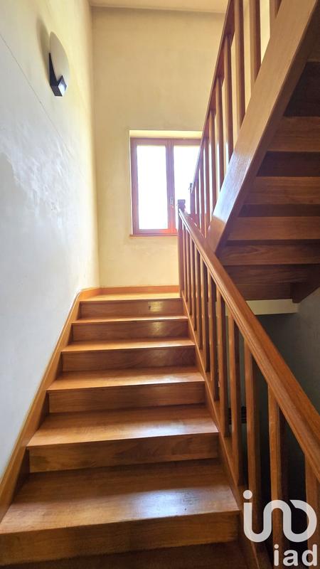 Maison - 203 m² - 7 pièces