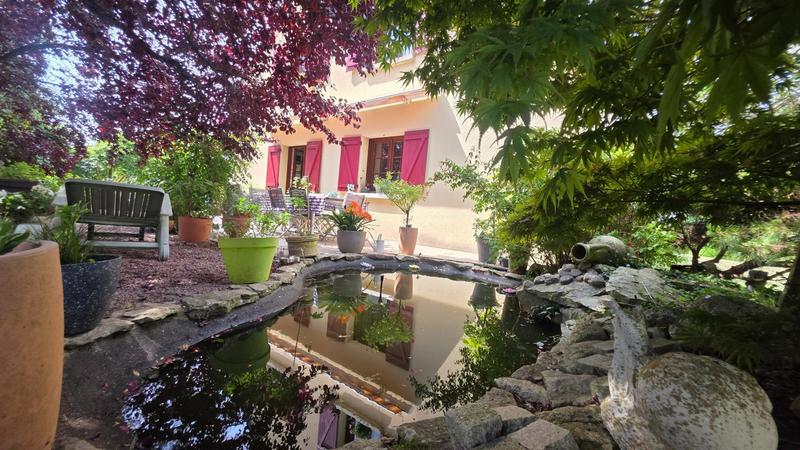 Maison - 203 m² - 6 pièces