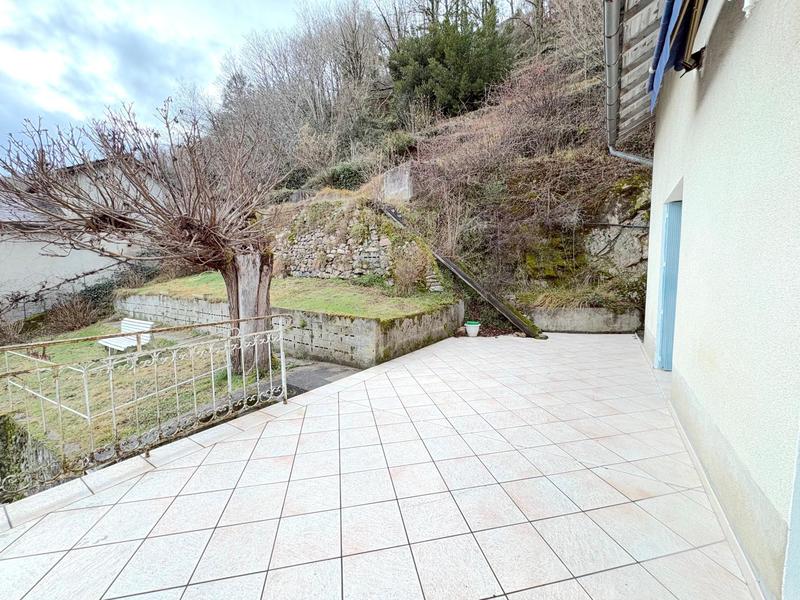 Maison - 90 m² - 4 pièces