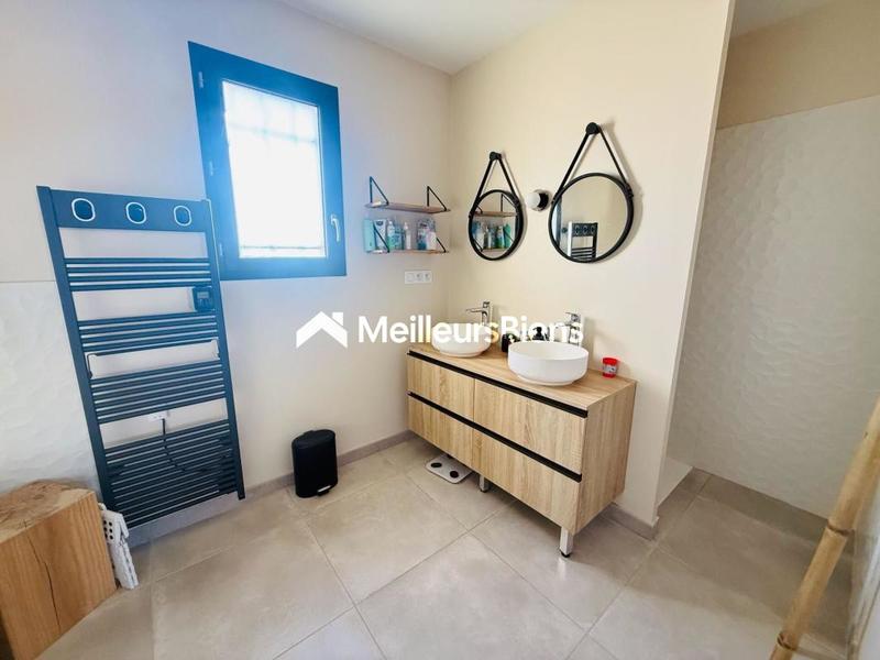 Villa - 90 m² - 4 pièces