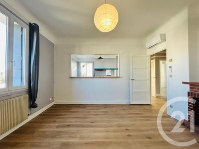 Appartement - 90 m² - 4 pièces