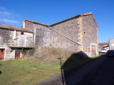 Maison - 297 m² - 4 pièces