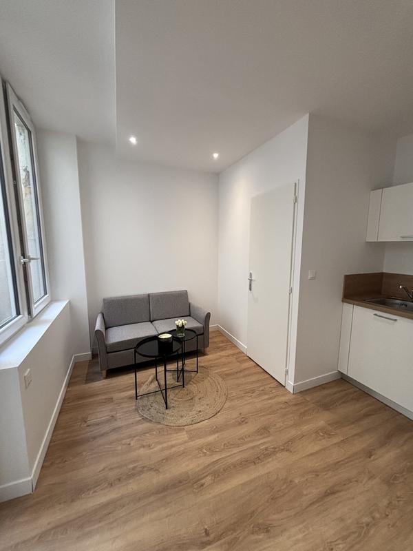 Bureau - 12 m² - 2 pièces