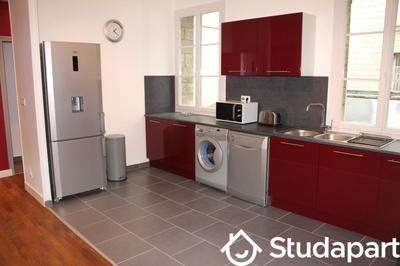 Chambre - 13 m² - 1 pièce