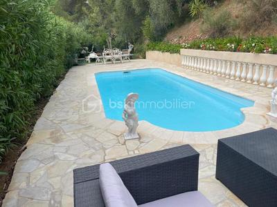 Villa - 203 m² - 7 pièces