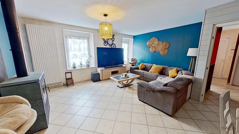 Maison - 218 m² - 7 pièces