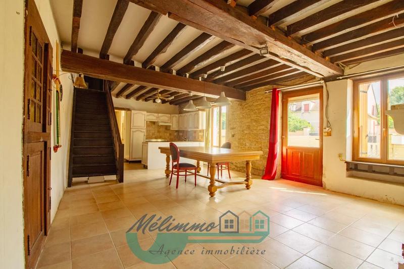 Maison - 108 m² - 7 pièces