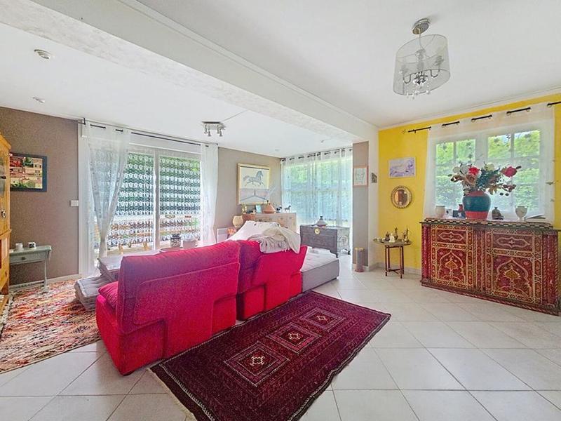 Maison - 144 m² - 8 pièces