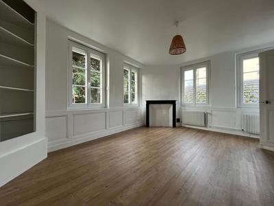 Maison de ville - 113 m² - 3 pièces