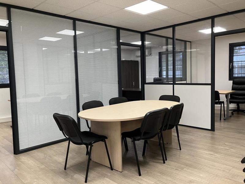 Bureau - 85 m² - 5 pièces