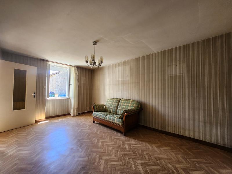 Maison - 98 m² - 5 pièces