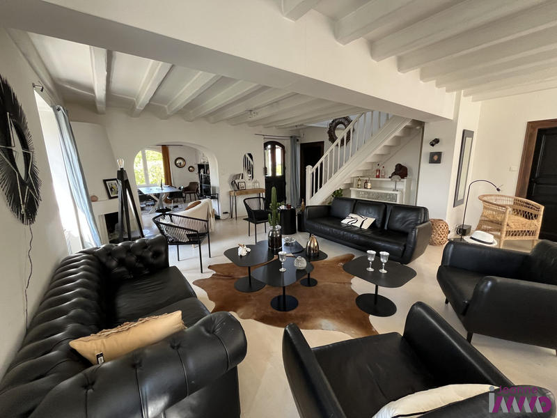 Maison - 197 m² - 7 pièces