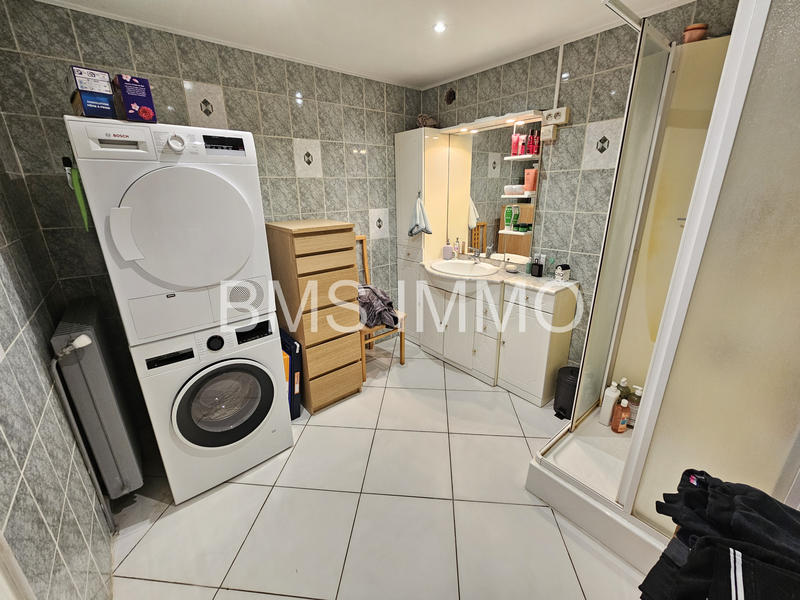 Maison - 93 m² - 4 pièces