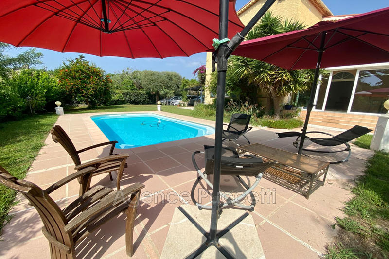 Villa - 160 m² - 6 pièces