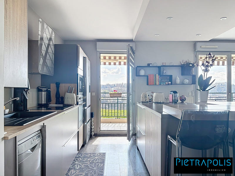 Appartement - 74 m² - 3 pièces