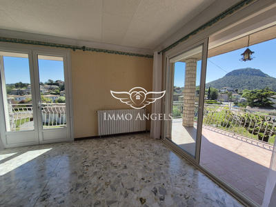 Maison traditionnelle - 154 m² - 6 pièces