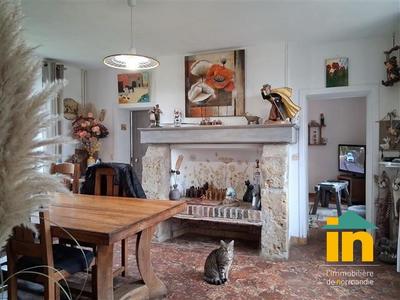 Demeure - 115 m² - 6 pièces