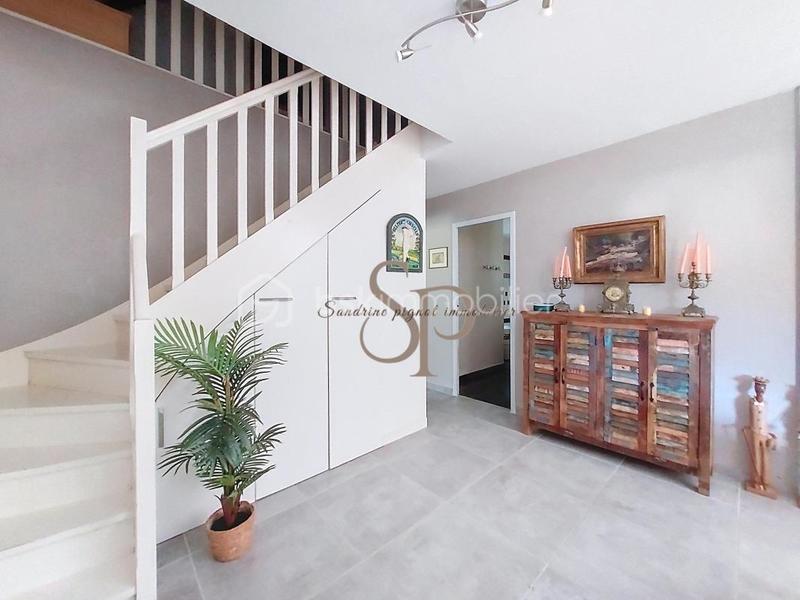 Pavillon - 125 m² - 7 pièces