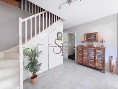 Pavillon - 125 m² - 7 pièces