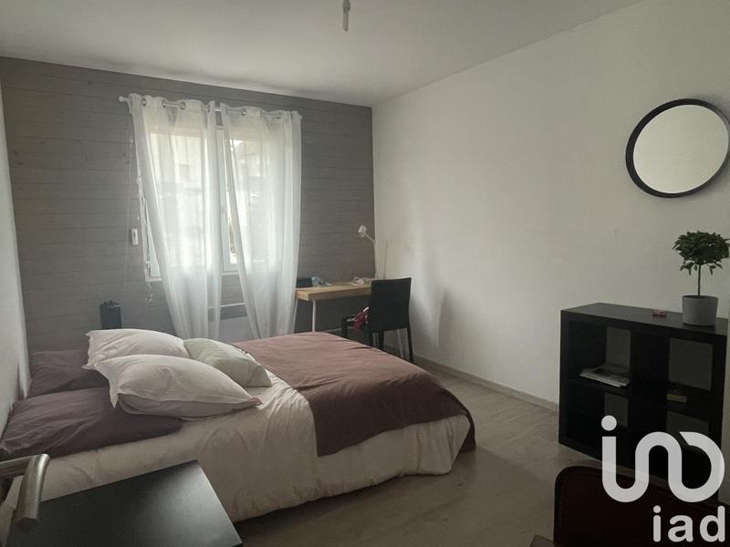 Maison - 200 m² - 7 pièces