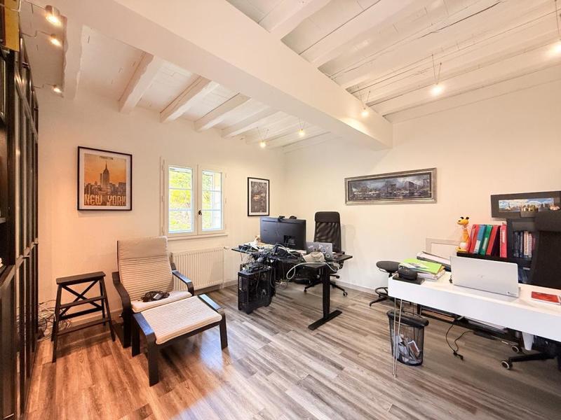 Propriété - 177 m² - 9 pièces