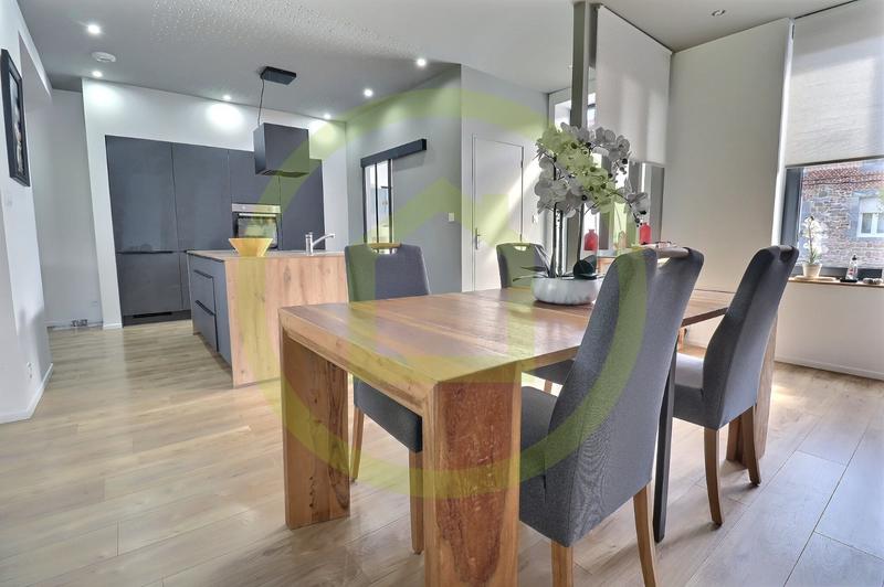 Maison - 110 m² - 6 pièces