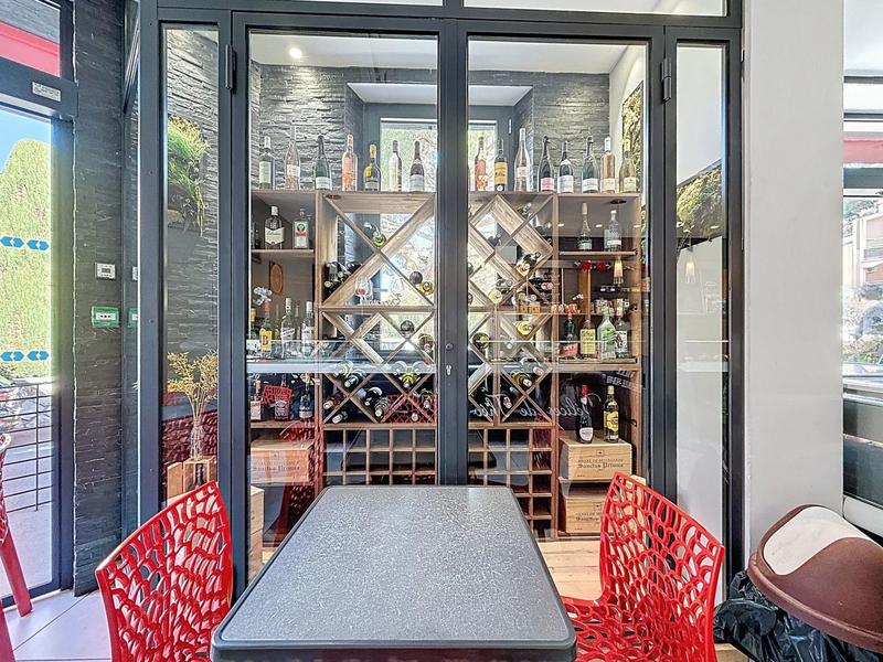 Fonds de commerce - 220 m²