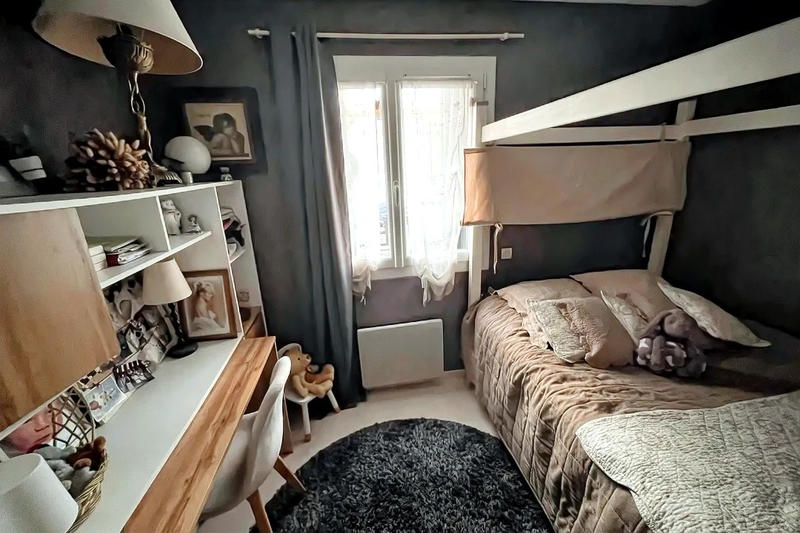 Maison - 180 m² - 8 pièces