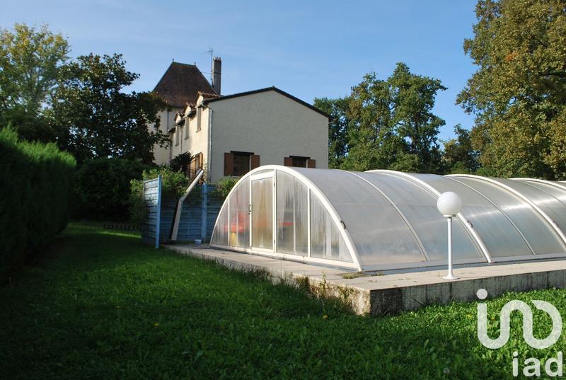 Maison - 230 m² - 11 pièces