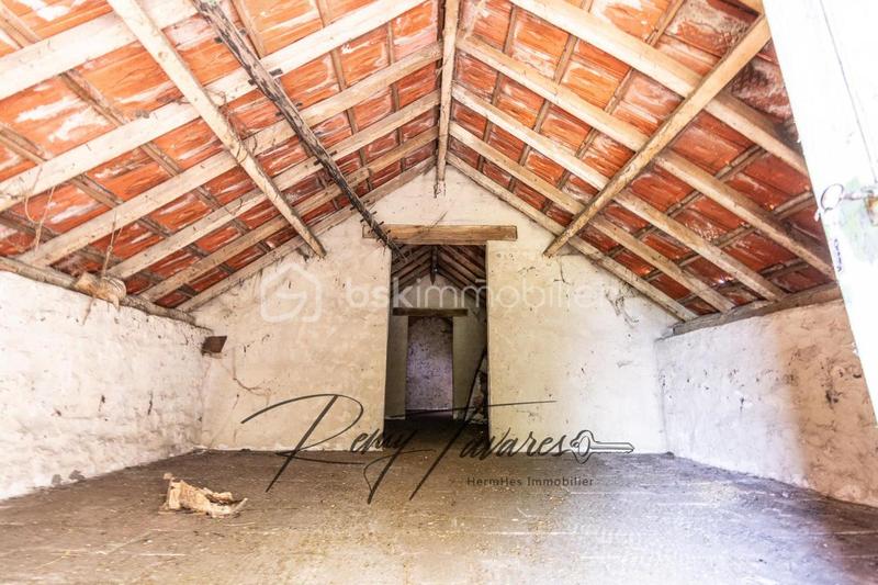 Maison en pierre - 75 m² - 4 pièces