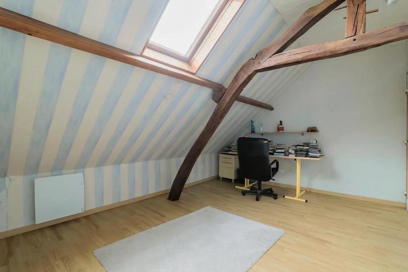 Maison - 210 m² - 6 pièces