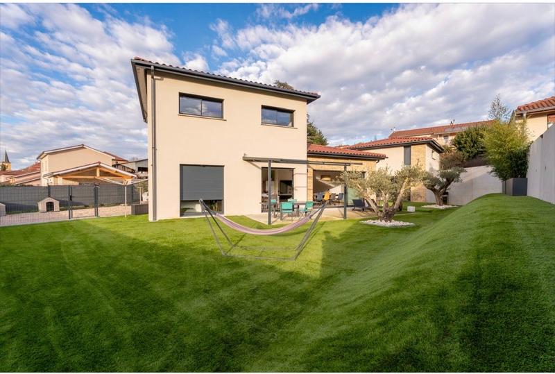 Villa - 183 m² - 6 pièces