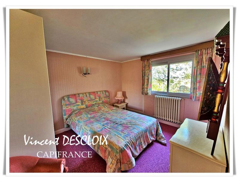 Maison - 186 m² - 8 pièces