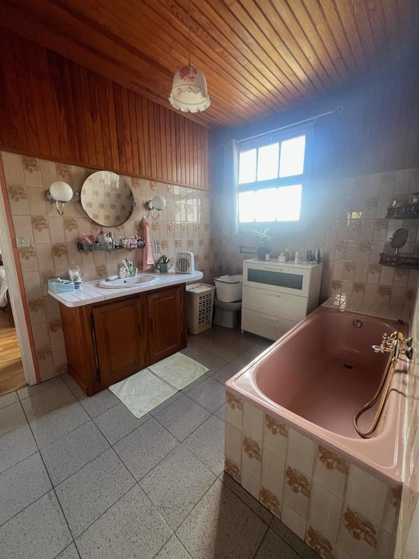 Maison - 209 m² - 5 pièces