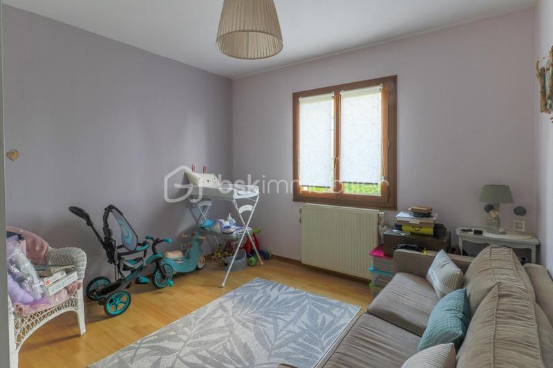 Pavillon - 196 m² - 8 pièces