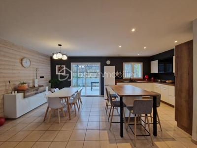 Maison - 114 m² - 5 pièces