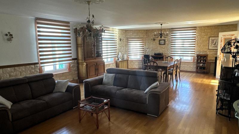 Immeuble - 255 m² - 7 pièces