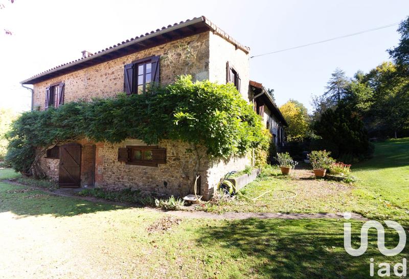 Maison - 249 m² - 7 pièces