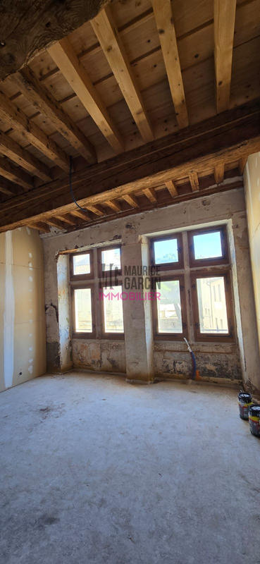 Maison - 200 m² - 6 pièces