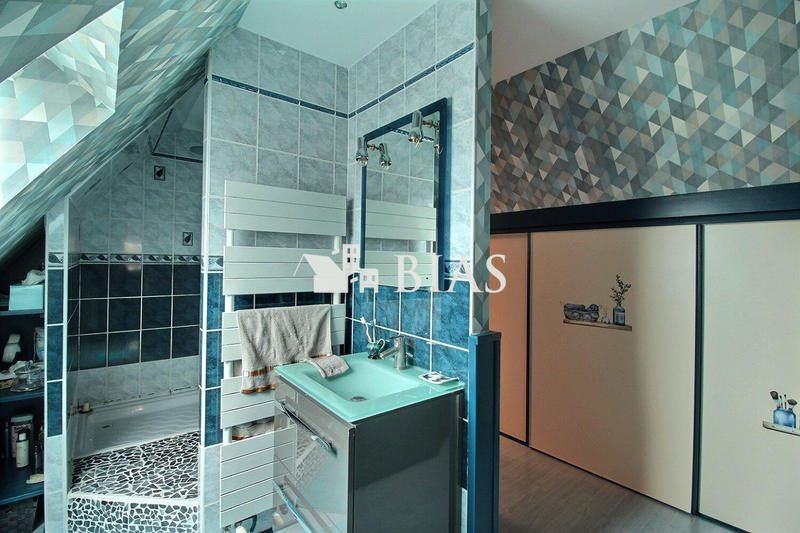 Maison - 112 m² - 4 pièces