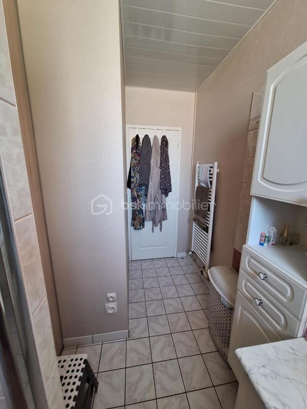 Maison traditionnelle - 90 m² - 5 pièces