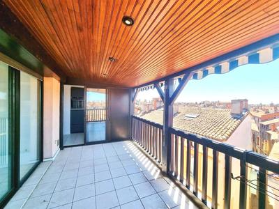 Appartement - 100 m² - 4 pièces