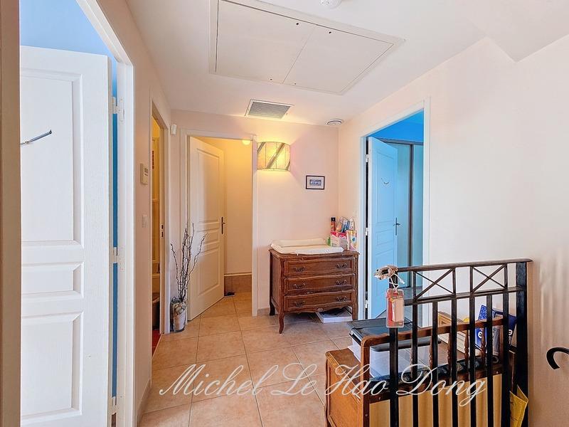 Maison - 102 m² - 4 pièces